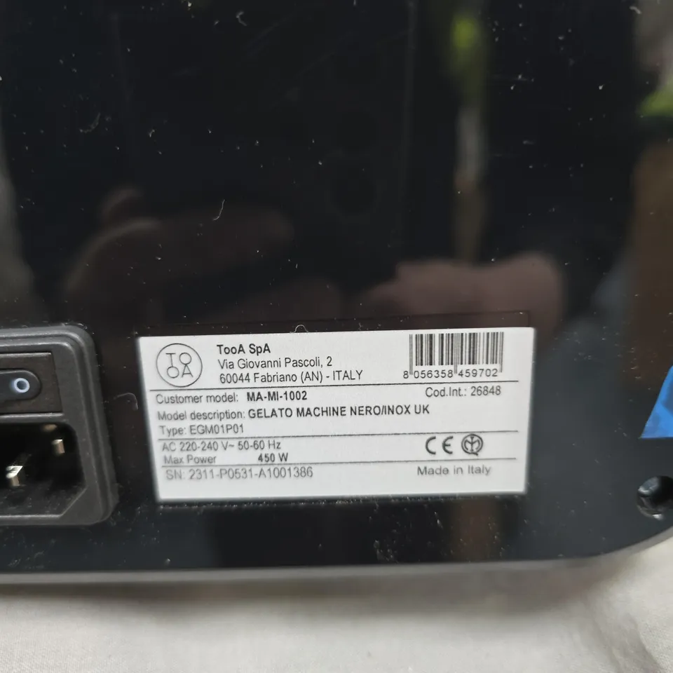 TOOA GELATO MACHINE NERO/INOX UK – ICE CREAM MAKER