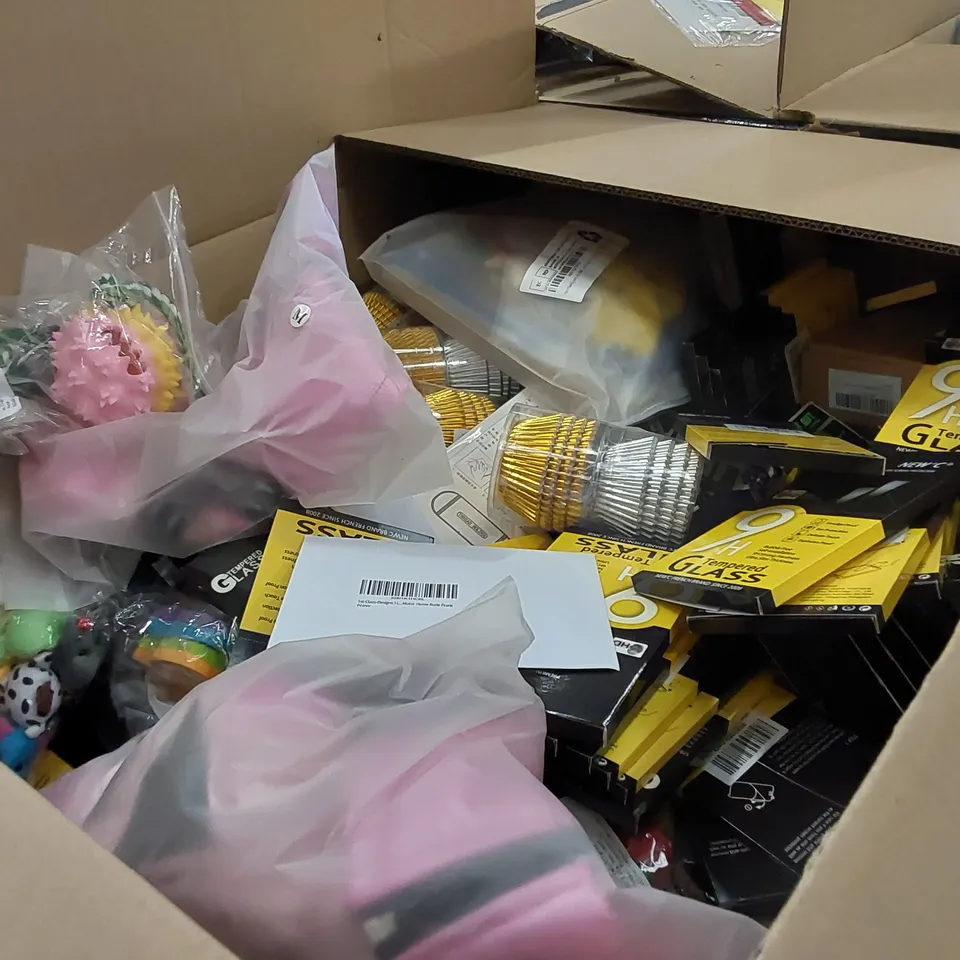 PALLET TO CONTAIN ASSORTED HOUSEHOLD ITEMS AND CONSUMER PRODUCTS. INCLUDING SCREEN PROTECTORS, MUSIC CD, DVD. BOOKS, CRAFT ITEMS ETC 