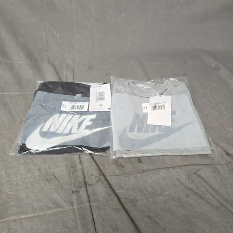 NIKE KIDS X2 FUTURA EVERGREEN TEES IN BLACK/GREY SIZE 3-4YRS