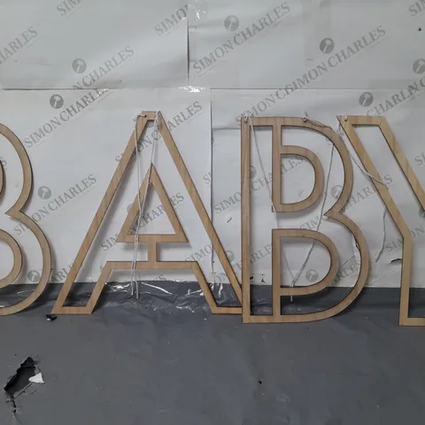 BOXED WOODEN BABY HANGING DECORATION