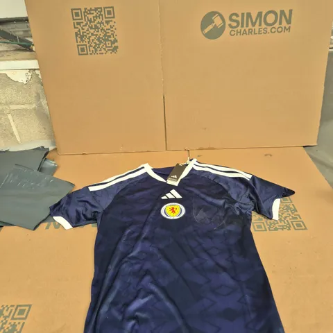 SCOTLAND NATIONAL FOOTBALL TEAM JERSEY – ADIDAS SLIM FIT, UK L
