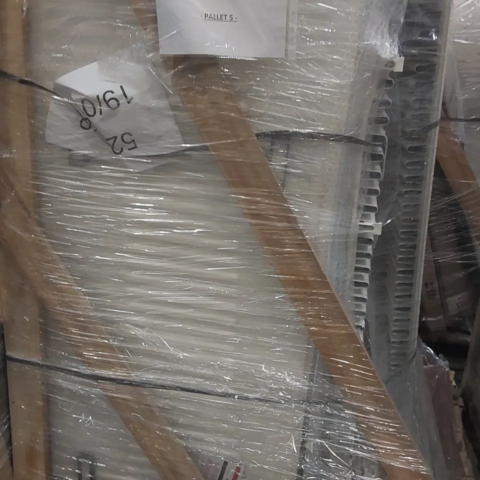 PALLET CONTAINING APPROXIMATELY 12x CONVECTOR MIXED RADIATORS