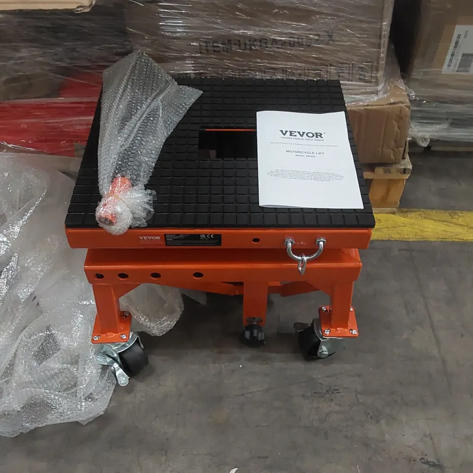 PALLET CONTAINING A LARGE QUANTITY OF ASSORTED CONSUMER PRODUCTS INCLUDING: VEVOR MOTORCYCLE LIFT, CABINET, WINDOW REGULATOR, PILLOW ECT