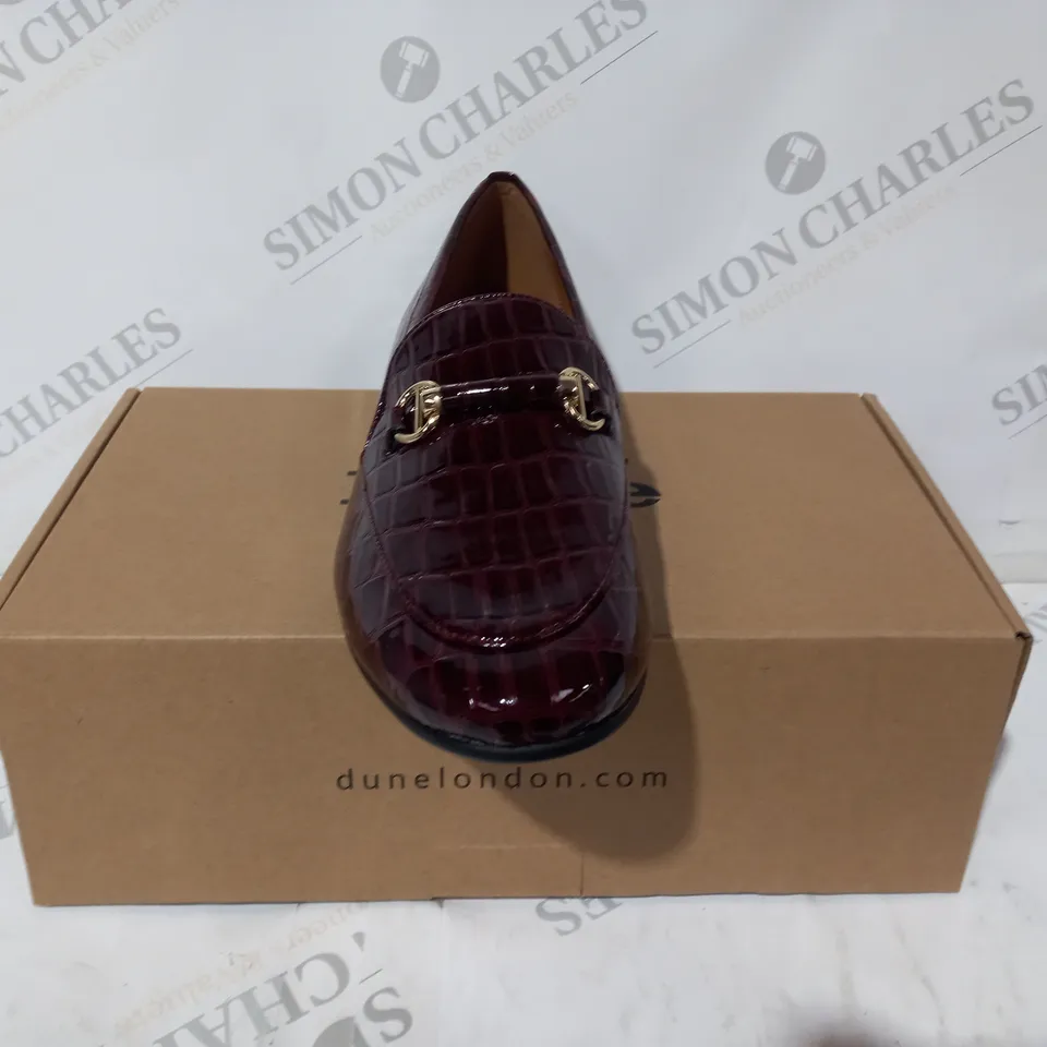 BOXED PAIR OF DUNE LONDON LOAFERS IN BURGUNDY SIZE 6