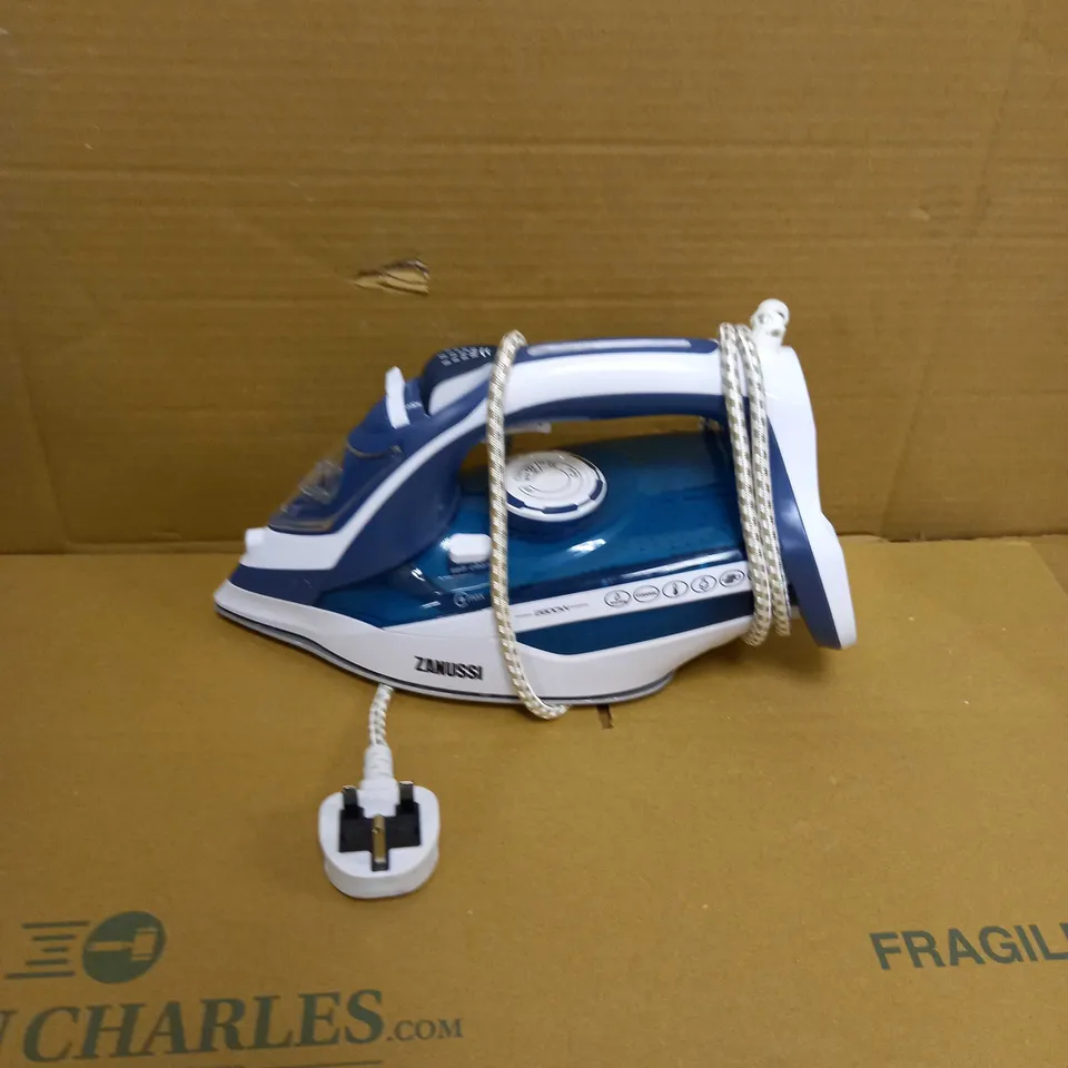 ZANUSSI 2800W BLUE/WHITE CORDED IRON 