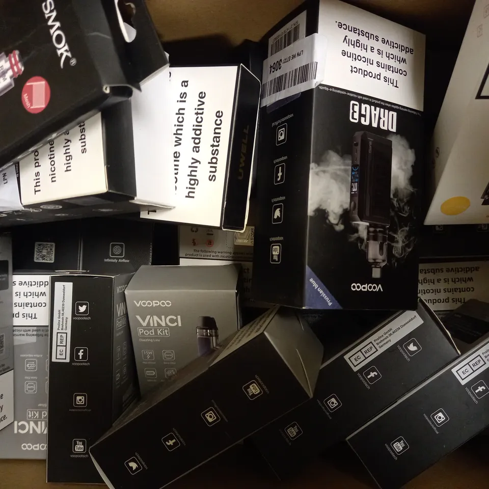 LOT OF 32 ASSORTED VAPING DEVICES & ACCESSORIES, TO INCLUDE VOOPOO, CALIBURN, ETC