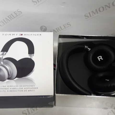 TOMMY HILFIGER NOISE CANCELLING HEADPHONES ON EAR IN BLACK 