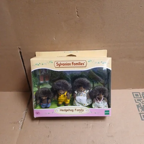 SYLVANIAN FAMILIES HEDGEHOG FAMILY AGES 3+ BOXED