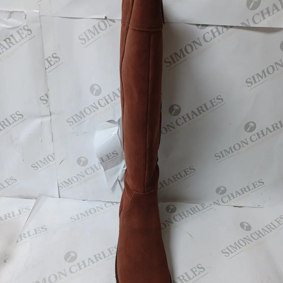 EMU AUSTRALIA HERVEY KNEE HIGH BOOT TAWNY SIZE 6