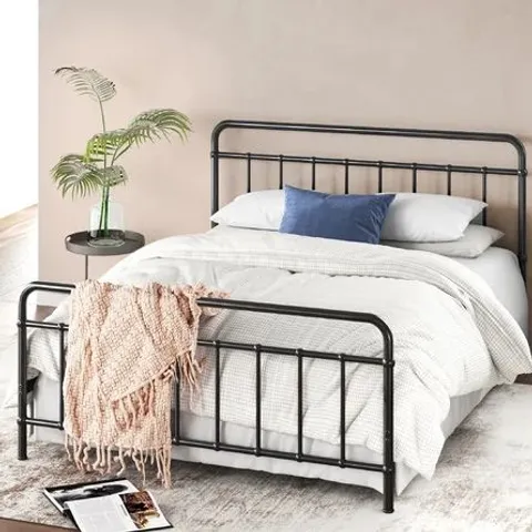 BOXED FARNHAM FARMHOUSE METAL BED FRAME WITH HEADBOARD // SIZE: UNSPECIFIED (1 BOX)