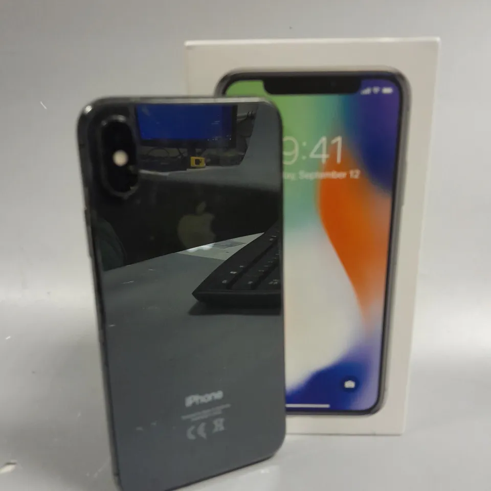 BOXED APPLE IPHONE X SMARTPHONE 