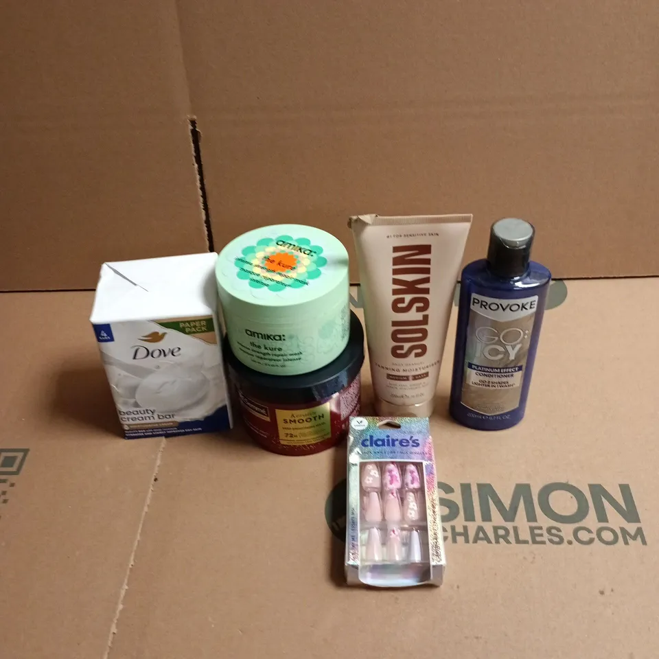 APPROXIMATEY 20 ASSORTED HEALTH AND BEAUTY PRODUCTS TO INCLUDE - DOVE BEAUTY CREAM BARS - SOLSKIN TANNING MOISTURISER AND CLAIRE'S PRESS ON NAILS