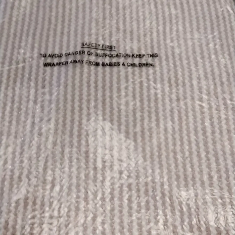 BOX OF SIX BRAND NEW STRIPE COTTON RUGS PINK 120 × 170CM