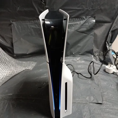 SONY PLAYSTATION 5 CONSOLE – WHITE (DISC DRIVE) – USED