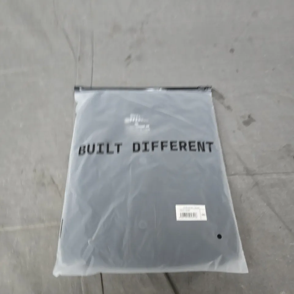BAGGED BUILT DIFFERENT POLO SHIRT - SIZE 3XL
