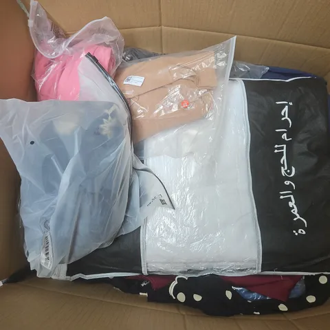 LARGE BOX OF APPROXIMATELY 20 ASSORTED CLOTHING ITEMS IN VARIOUS SIZES, STYLES AND COLOURS