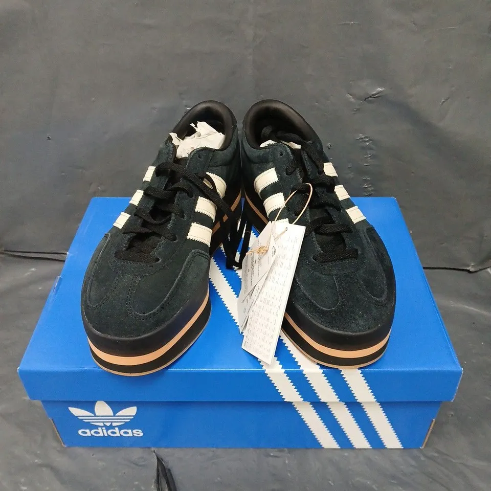 BOXED PAIR OF ADIDAS GAZELLE STACK WOMENS TRAINERS - 4