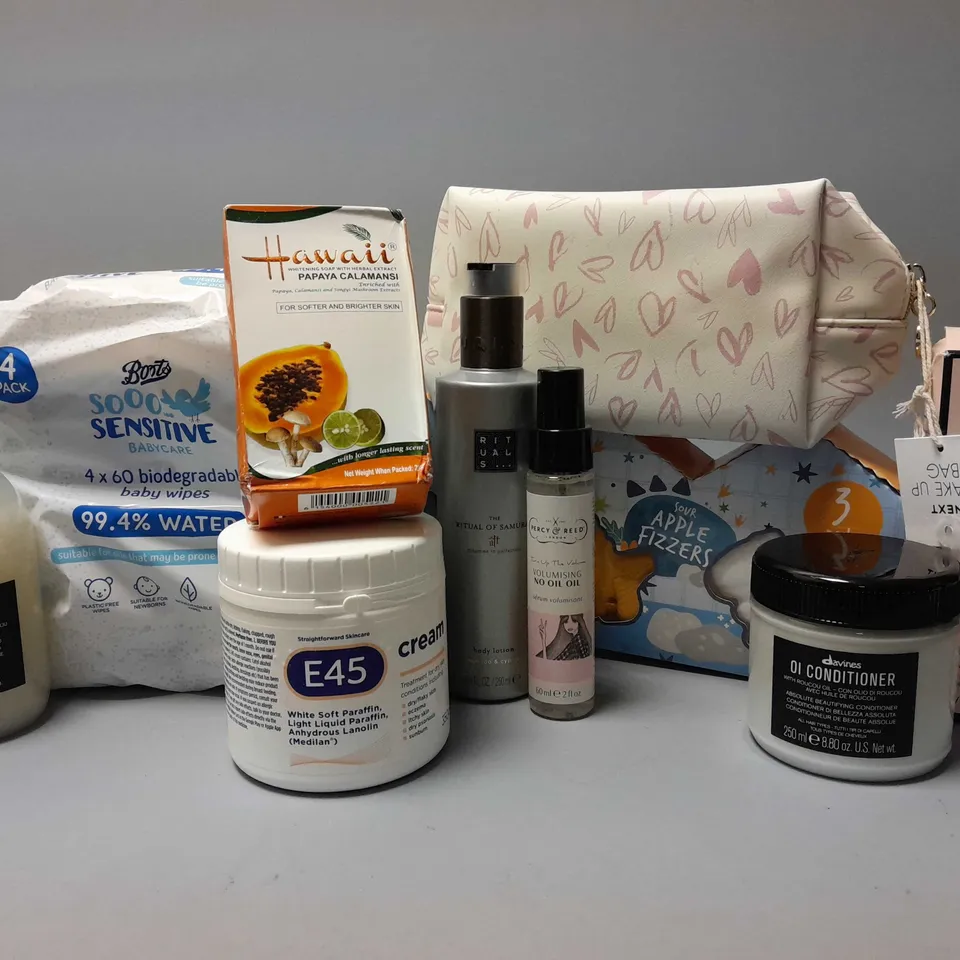 APPROXIMATELY 16 ASSORTED COSMETICS ITEMS TO INCLUDE MARY KAY TIMEWISE EVEN COMPLEXION MASK (85g), RITUALS THE RISE OF SAMURAI BODY LOTION (250ml), E45 CREAM (350g), ETC