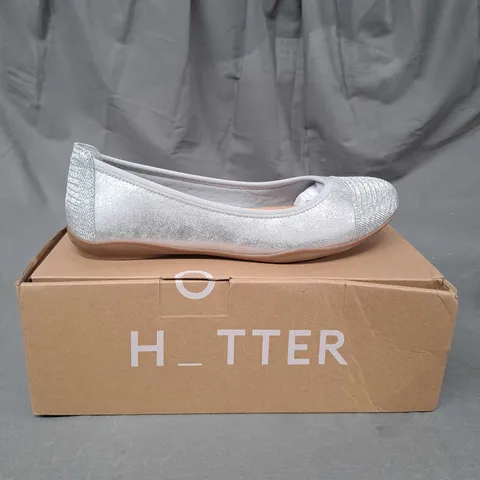 BOXED HOTTER IVY WIDE SLIP ON'S SIZE 7