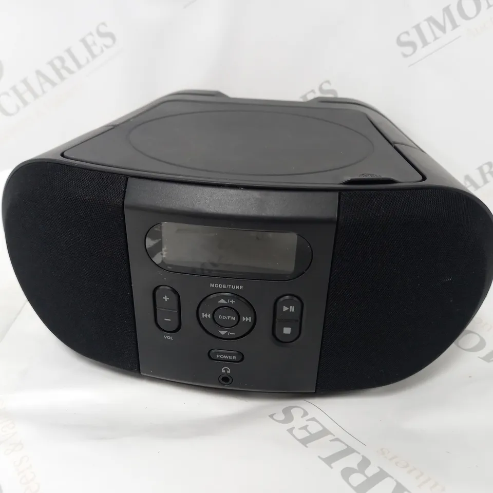 CD BOOMBOX IN BLACK
