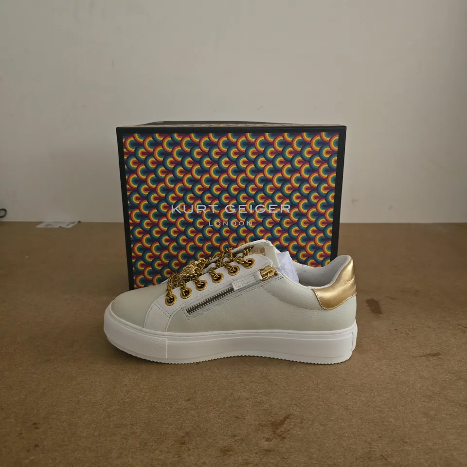 KURT GEIGER LONDON WHITE LEATHER TRAINERS WITH GOLD ACCENTS SIZE 42