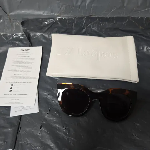 LE SPECS AIR HEART TORT SUNGLASS - DARK BROWN