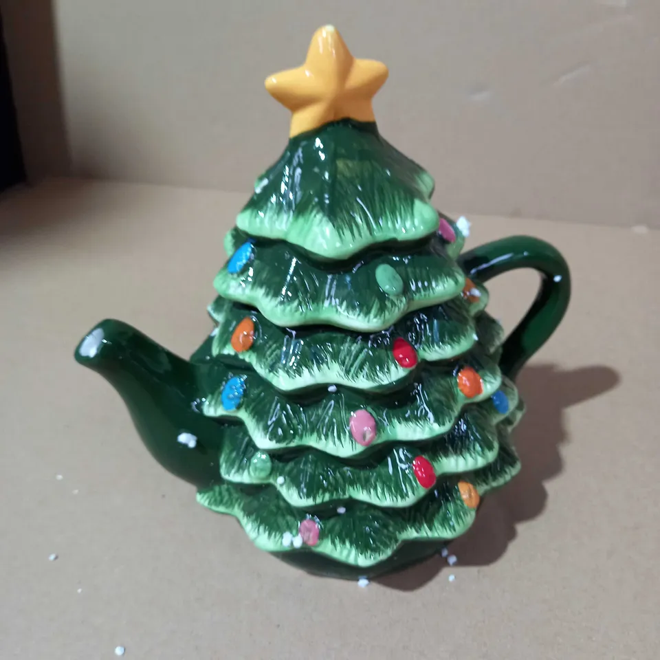 MR CHRISTMAS NOSTALGIC CHRISTMAS TREE TEAPOT