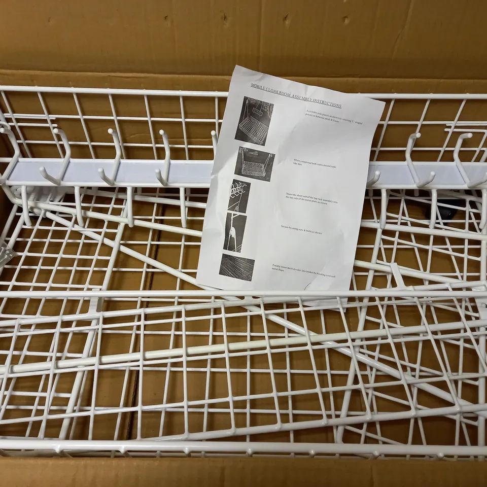 MOBILE CLOAKROOM