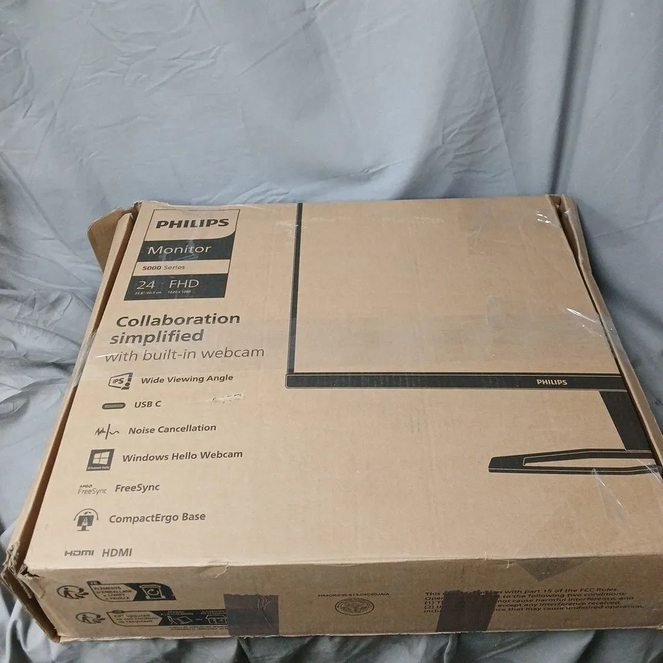 PHILIPS 5000 MONITOR – FLAT-SCREEN COMPUTER DISPLAY WITH HDMI INPUT AND ACCESSORIES. 23.8 INCH