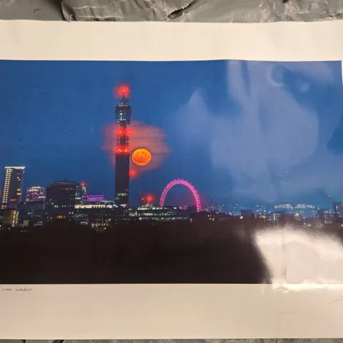 STRAWBERRY MOON OVER LONDON PHOTOGRAPH- NIGHT CITYSCAPE PRINT – MOON OVER LONDON (VERIFY)