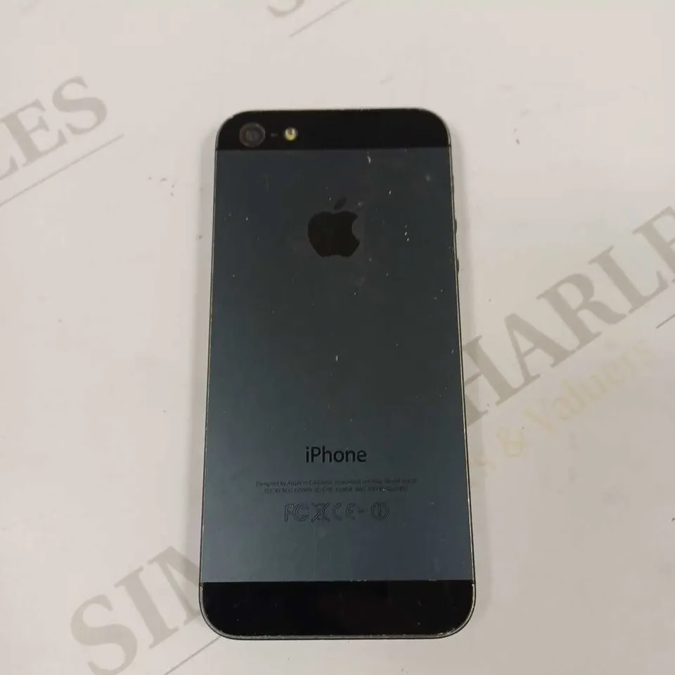 APPLE IPHONE 5 (A1429) 