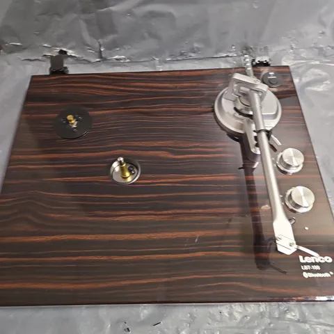 LENCO LBT-188WA TURNTABLE WITH BLUETOOTH TRANSMISSION