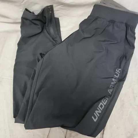 UNDER ARMOUR MEN'S RUNNING STORM PANTS – BLACK/REFLECTIVE, UK SIZE L
