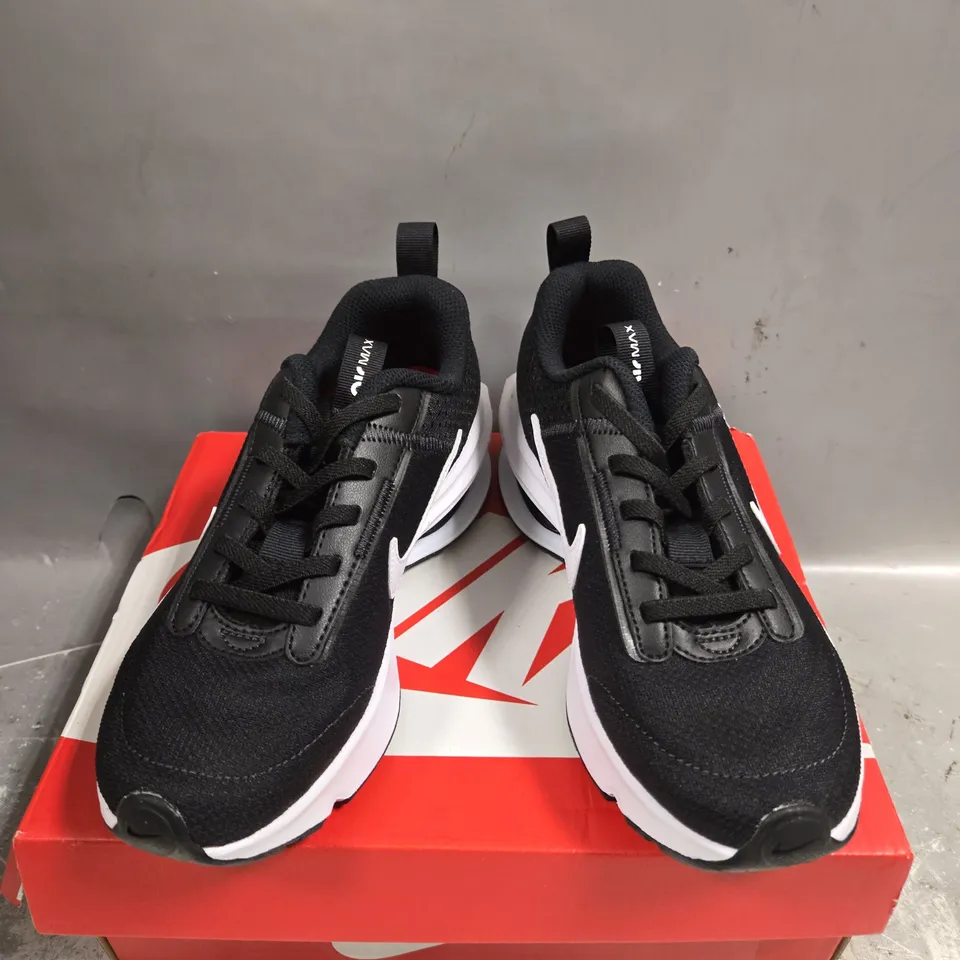 BOXED PAIR OF NIKE AIR MAX LITE TRAINERS - 2