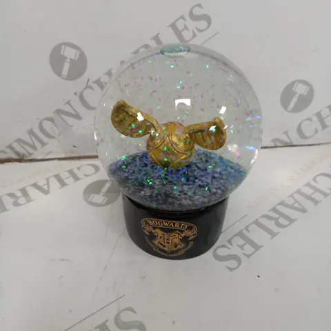 HARRY POTTER CHRISTMAS SNOWGLOBE