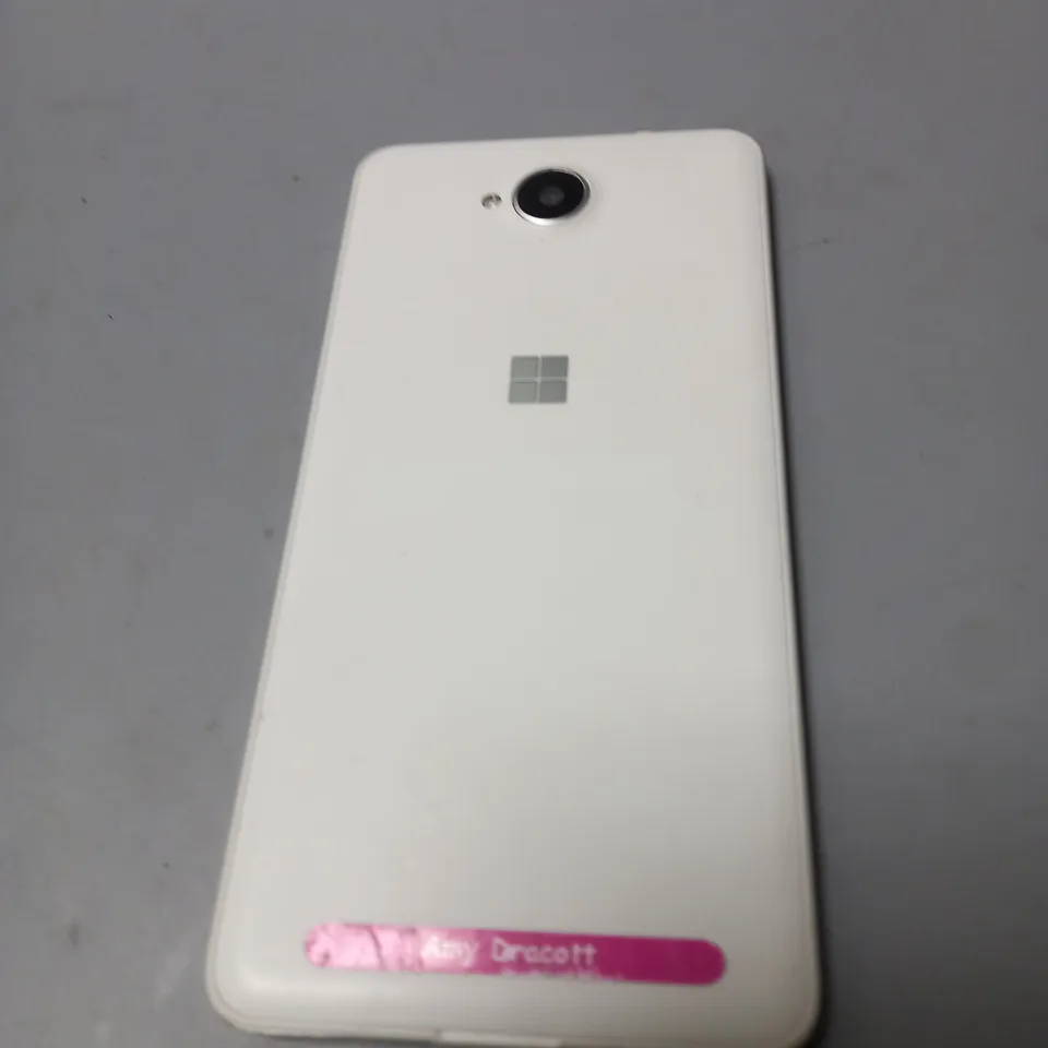 MICROSOFT LUMIA 