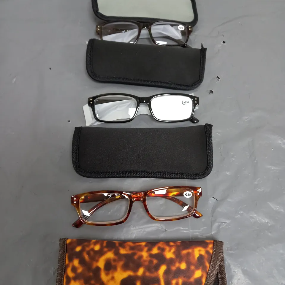 HUMMINGBIRD SET OF 4 CLASSIC READERS