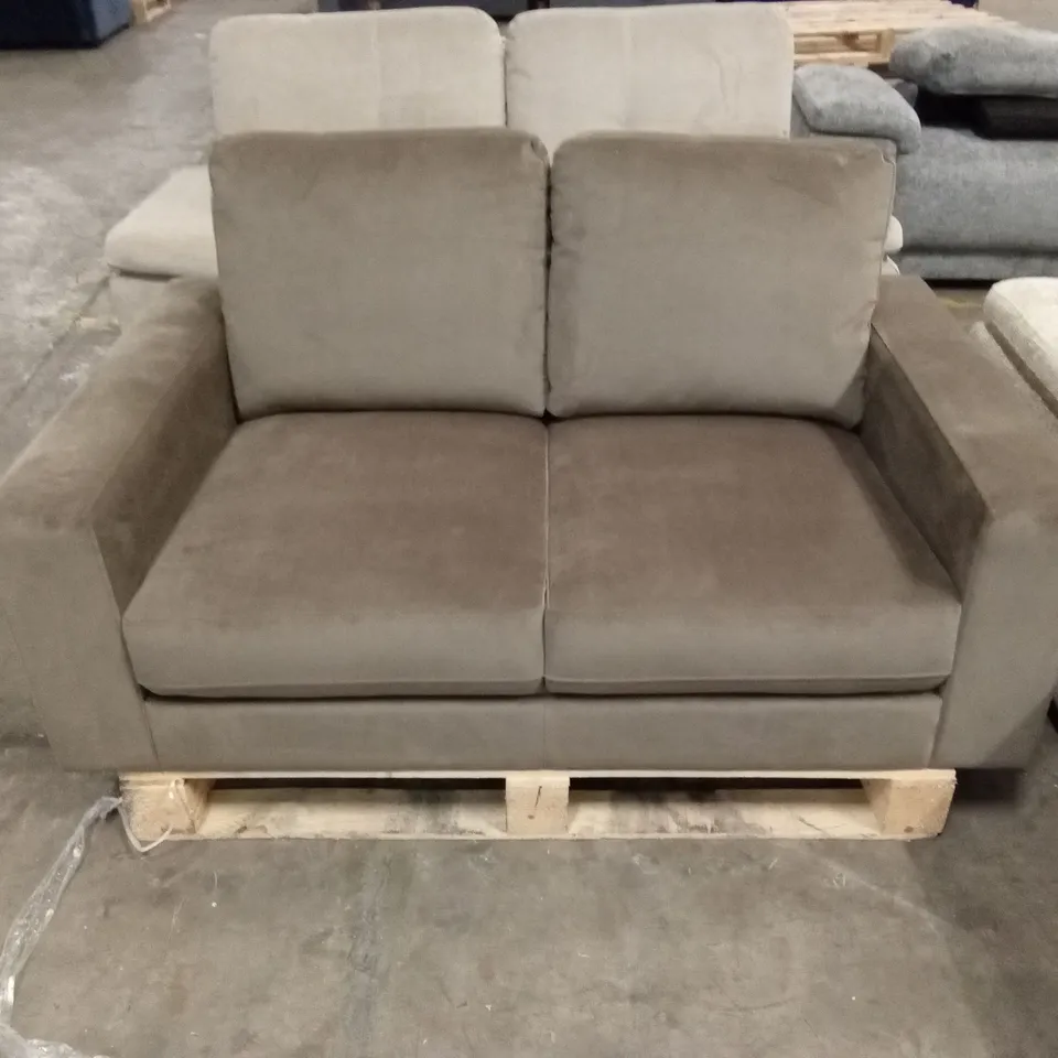 BALTIMORE 2 SEATER SOFA, BEIGE CLASSIC VELVET