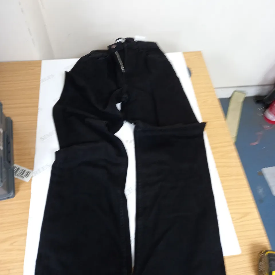 WOMENS BERSHKA JEANS BLACK SIZE 38