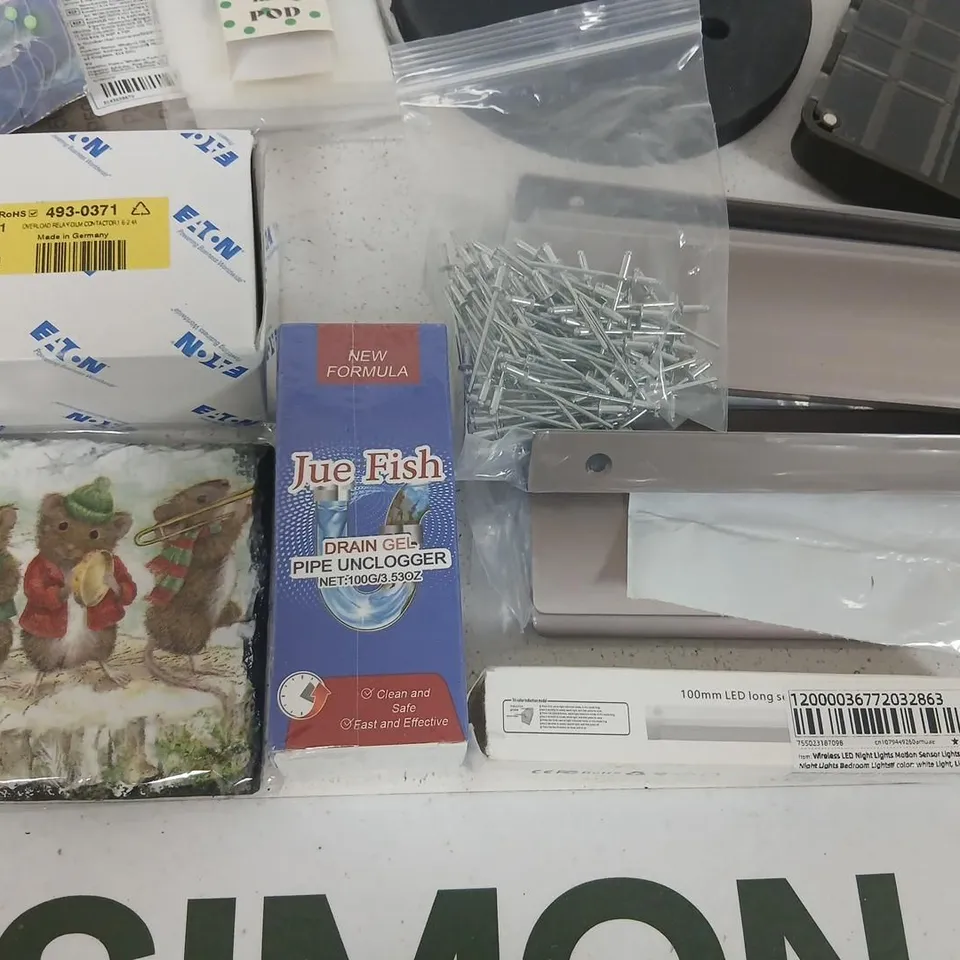 LIGHTING & HARDWARE LOT: LED NIGHT LIGHT 2-PACK, DRAIN GEL PIPE UNCLOGGER, SCREWS & ACCESSORIES, BABY PACIFIER