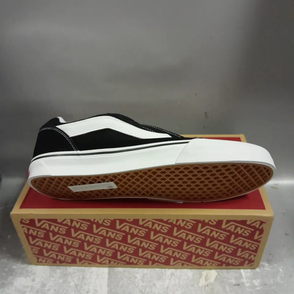 BOXED PAIR OF VANS KNU SKOOL SNEAKERS IN BLACK/TRUE WHITE SIZE UK 12