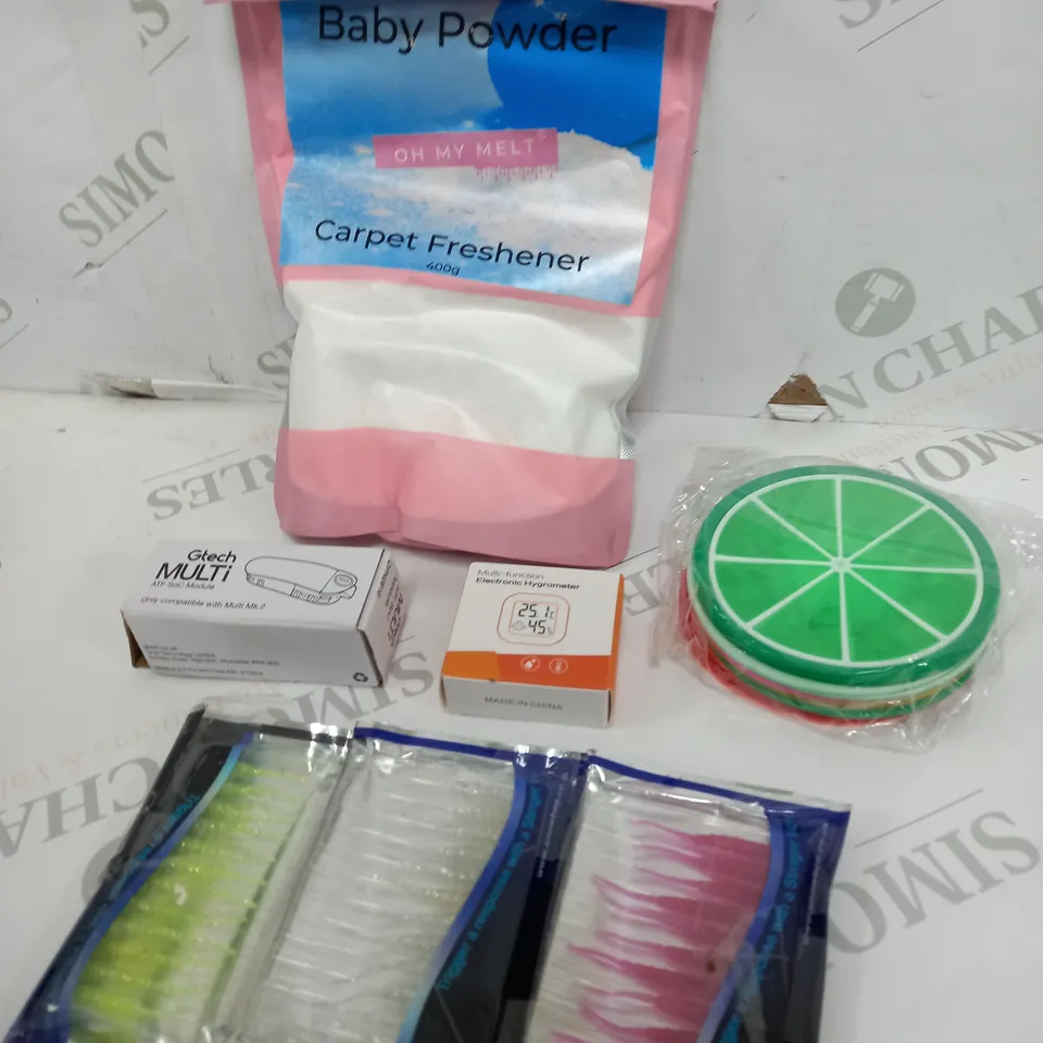 BOX OF APPROXIMATELY 15 ASSORTED ITEMS TO INCLUDE - CARPET FRESHENER, STINGER LURE, GTECH MULTI ETC