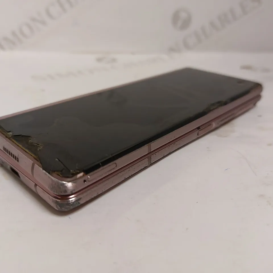 SAMSUNG GALAXY Z FOLD 2