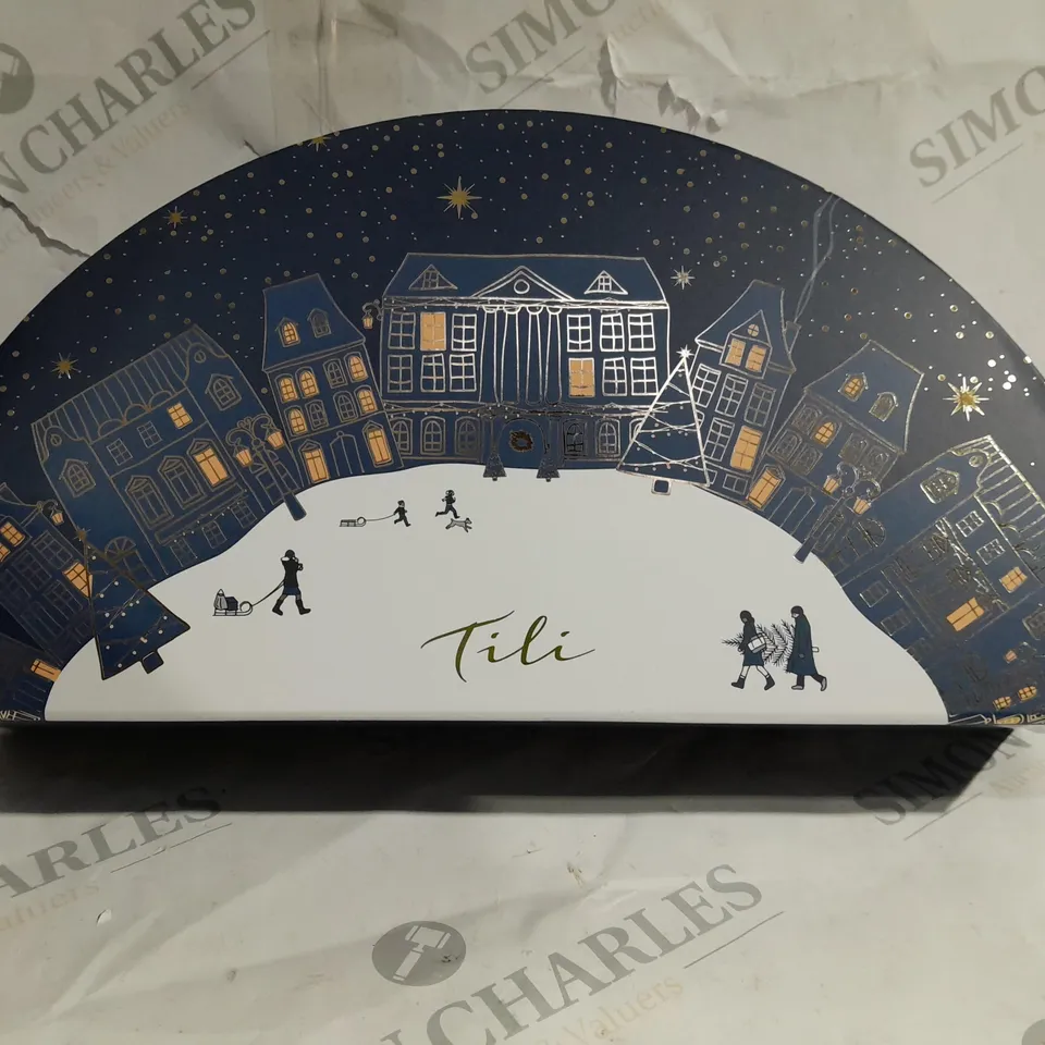 TILI FESTIVE SCENE SEMI-CIRCLE STORAGE BOX IN NAVY