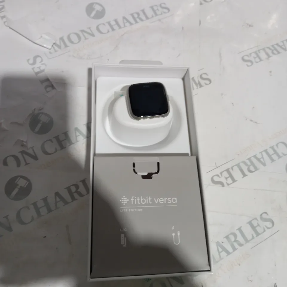 FITBIT VERSA 