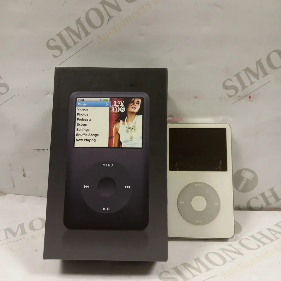 BOXED APPLE IPOD CLASSIC 