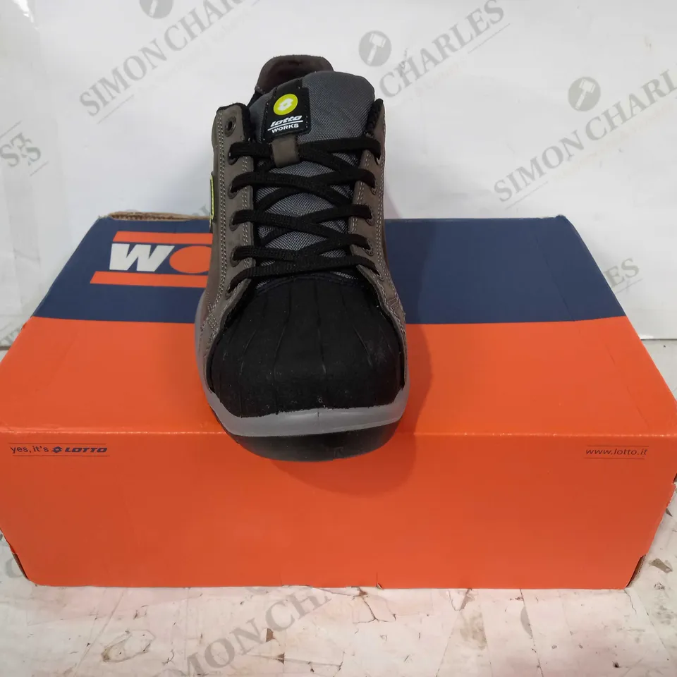 BOXED PAIR OF WORKS LOTTO SHOES IN ASPHALT COLOUR UK SIZE 8