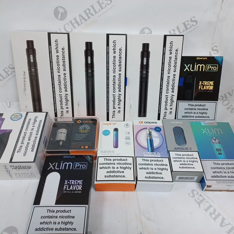 BOX OF APPROXIMATELY 10 ASSORTED E-CIGARETTE PRODUCTS & ACCESSORIES TO INCLUDE OXVA, ASPIRE, VOOPOO ETC