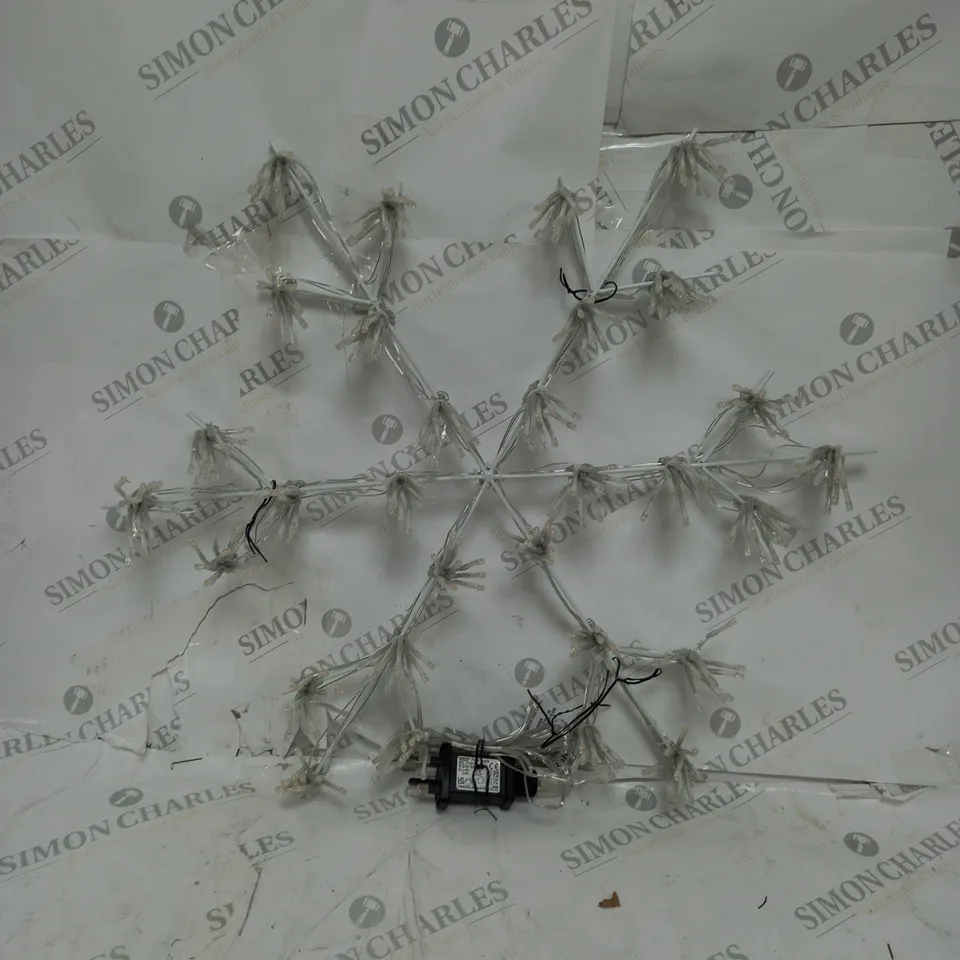 SNOWFLAKE LIGHT OUTDOOR CHRISTMAS DECORATION RRP £63