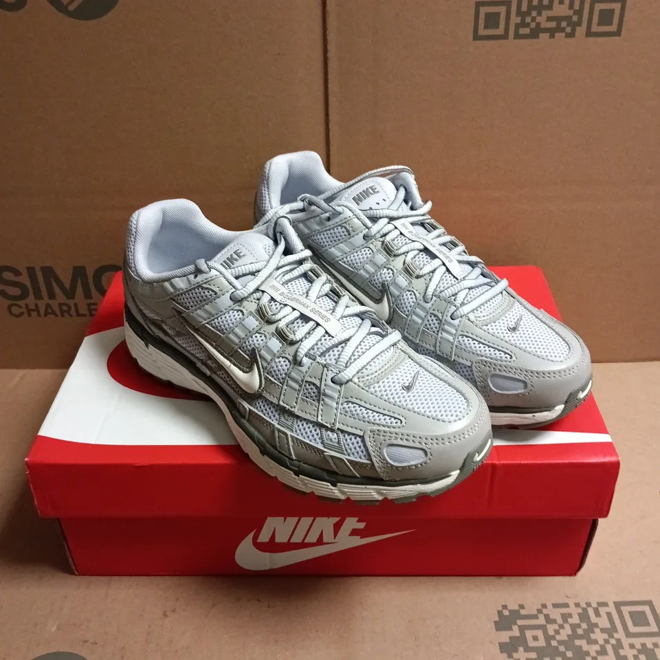 BOXED PAIR OF NIKE P-6000 TRAINERS IN METALLIC SILVER - 5